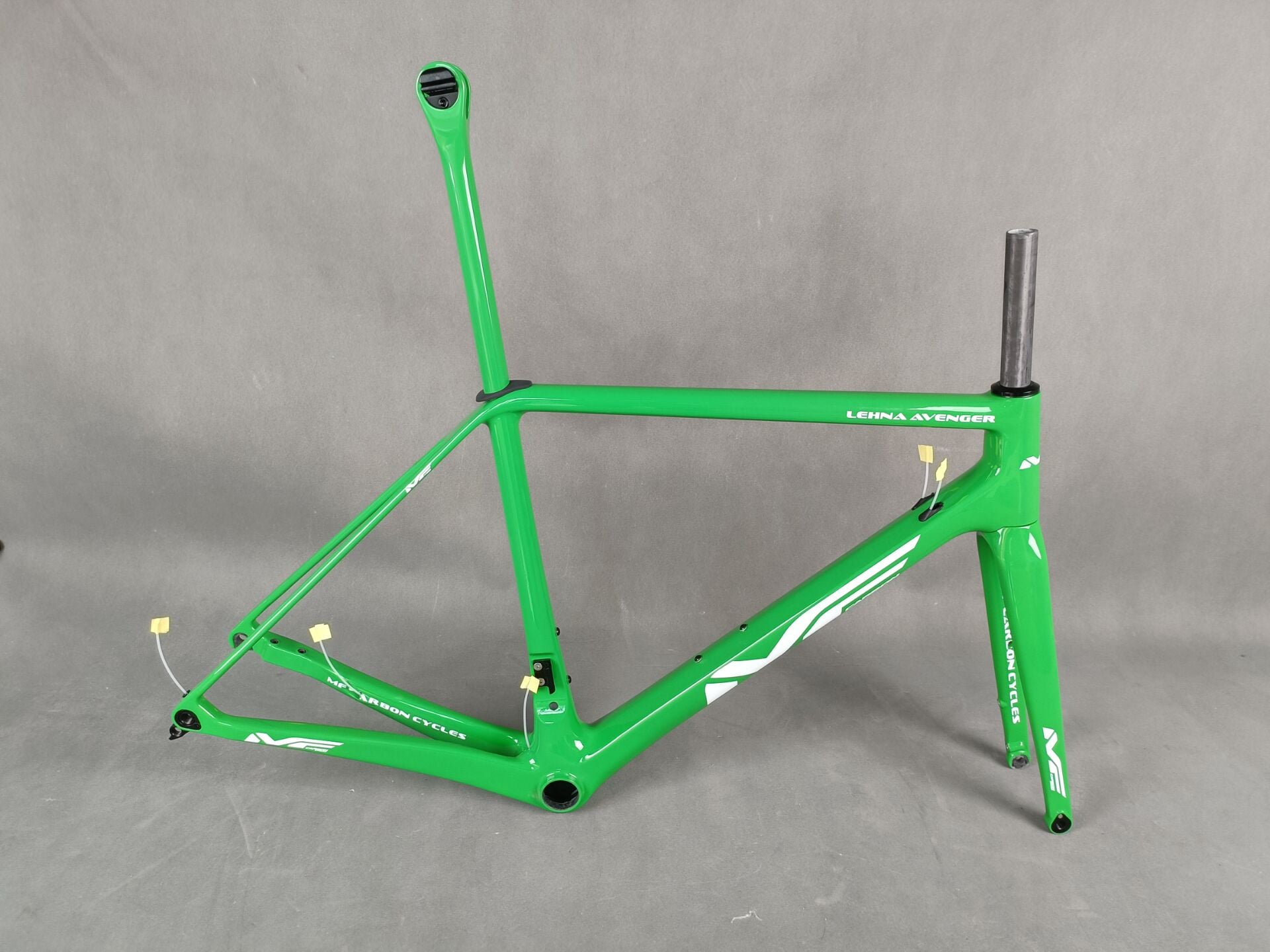 CADRE LEHNA AVENGER - 3