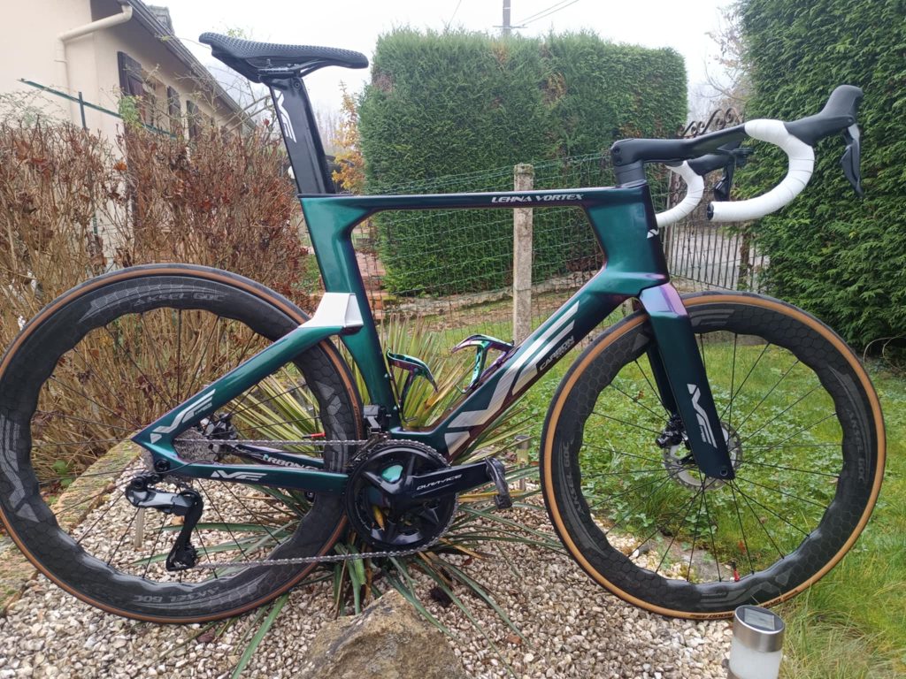 LEHNA VORTEX — Le cadre aérodynamique de MF CARBON CYCLES